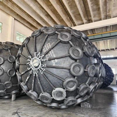 Parabordi marini pneumatici Yokohama in gomma